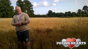 Taking a walk on the WILD SIDE of Ireland... Hey come walk with me.. we\'ll chat and have some good craic
